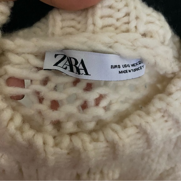 Chunky cable knit sweater - Picture 2 of 4